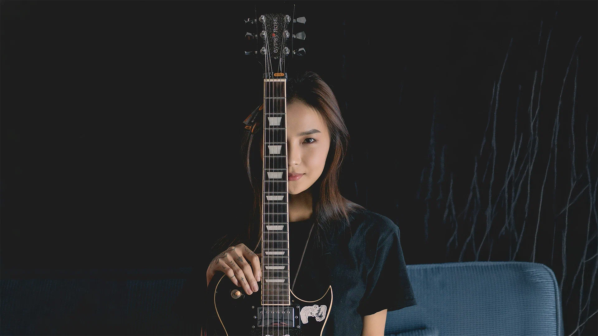 See Your Scales and Chords on the Guitar Fretboard